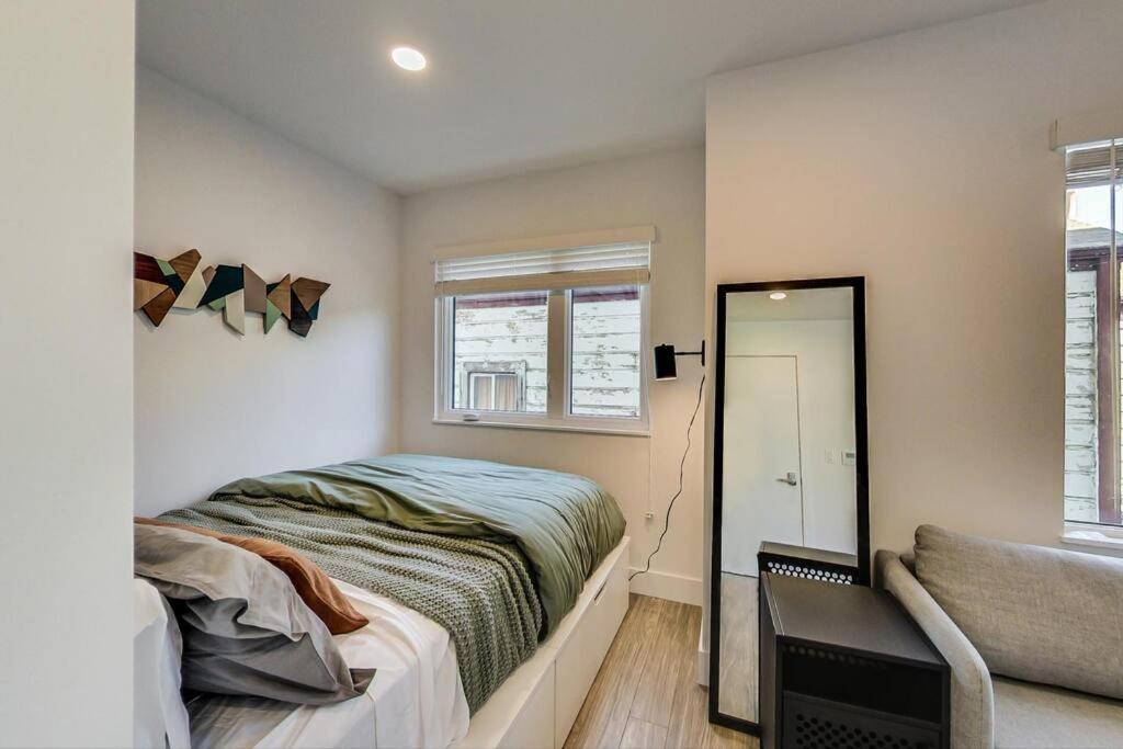 Brand New Stylish Studio Suite Near Downtown Oakland Exterior photo