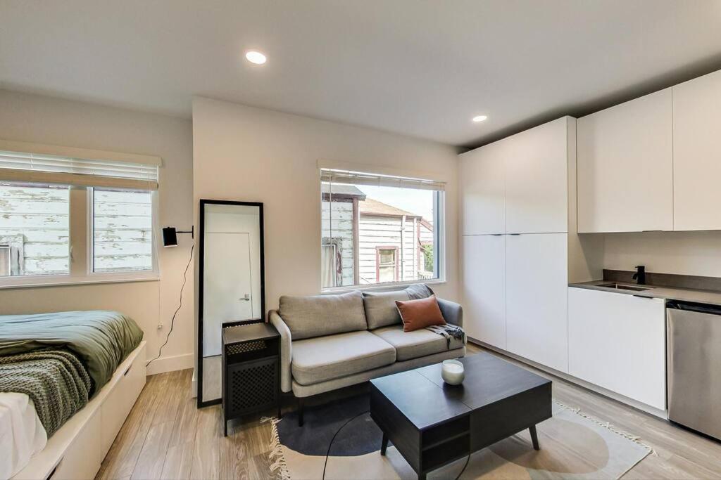 Brand New Stylish Studio Suite Near Downtown Oakland Exterior photo